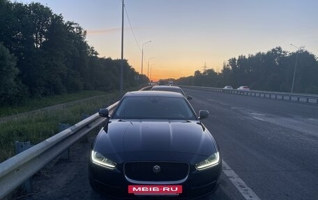 Jaguar XE I рестайлинг, 2016 год, 1 875 000 рублей, 20 фотография