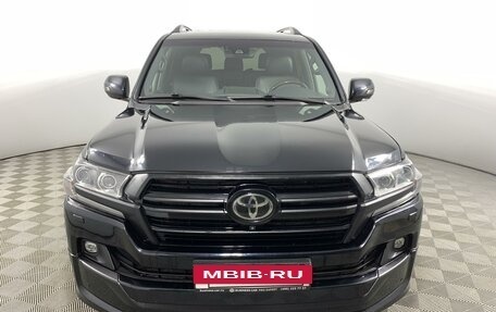 Toyota Land Cruiser 200, 2019 год, 6 495 000 рублей, 2 фотография