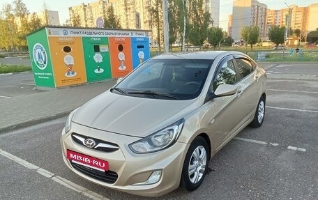 Hyundai Solaris II рестайлинг, 2012 год, 750 000 рублей, 9 фотография