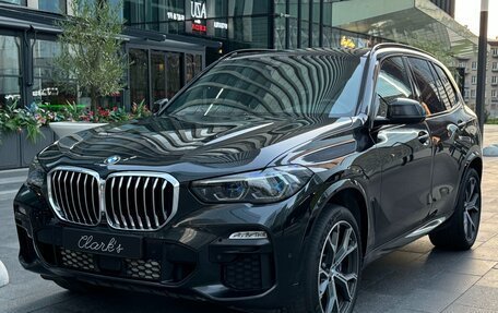 BMW X5, 2021 год, 9 990 000 рублей, 2 фотография