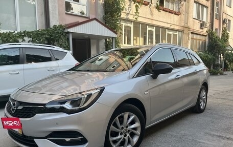 Opel Astra K, 2021 год, 1 850 000 рублей, 4 фотография