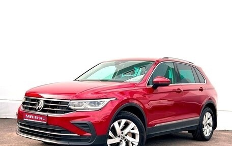 Volkswagen Tiguan II, 2021 год, 3 325 900 рублей, 1 фотография