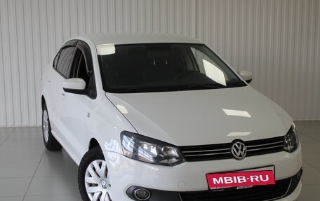 Volkswagen Polo VI (EU Market), 2015 год, 960 000 рублей, 1 фотография