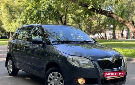 Skoda Fabia II, 2009 год, 690 000 рублей, 2 фотография