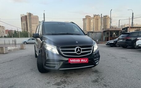 Mercedes-Benz V-Класс, 2018 год, 5 000 000 рублей, 2 фотография