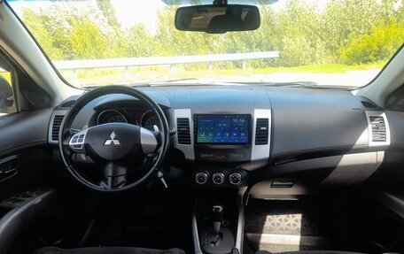 Mitsubishi Outlander III рестайлинг 3, 2012 год, 1 620 000 рублей, 8 фотография