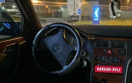 Mercedes-Benz E-Класс, 1997 год, 440 000 рублей, 11 фотография