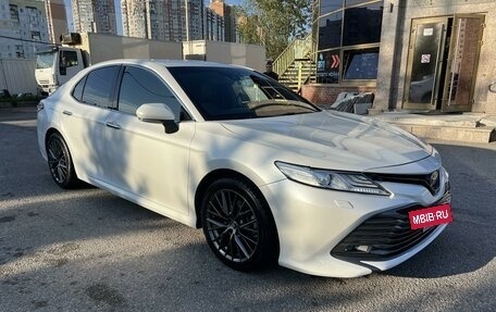 Toyota Camry, 2019 год, 3 100 000 рублей, 16 фотография