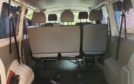 Volkswagen Transporter T5 рестайлинг, 2011 год, 1 800 000 рублей, 10 фотография