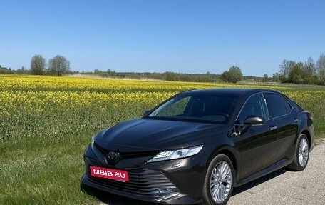 Toyota Camry, 2019 год, 3 500 000 рублей, 22 фотография