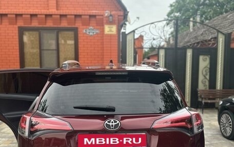 Toyota RAV4, 2019 год, 2 650 000 рублей, 2 фотография