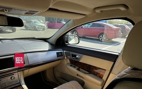 Jaguar XF I рестайлинг, 2008 год, 800 000 рублей, 9 фотография