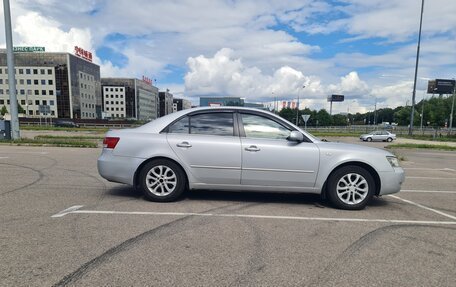 Hyundai Sonata VI, 2005 год, 580 000 рублей, 4 фотография