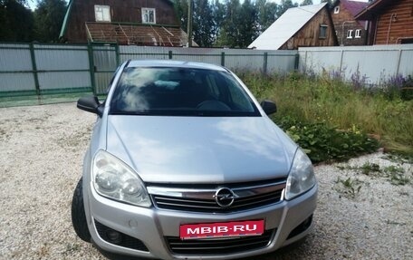 Opel Astra H, 2011 год, 550 000 рублей, 1 фотография