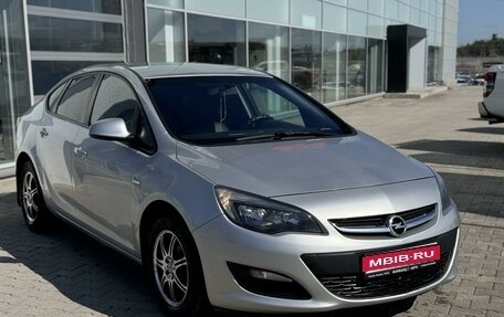 Opel Astra J, 2014 год, 950 000 рублей, 1 фотография