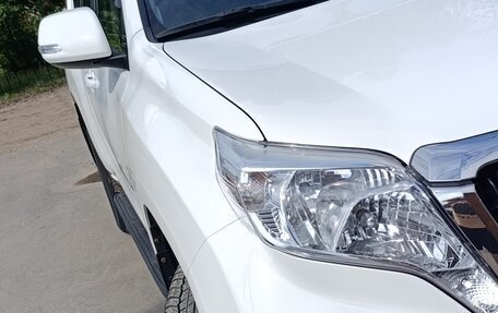 Toyota Land Cruiser Prado 150 рестайлинг 2, 2015 год, 4 555 000 рублей, 10 фотография