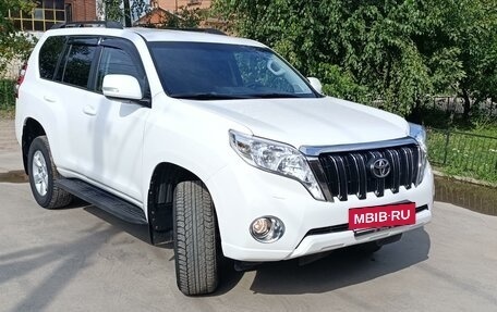 Toyota Land Cruiser Prado 150 рестайлинг 2, 2015 год, 4 555 000 рублей, 3 фотография