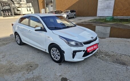 KIA Rio IV, 2017 год, 700 000 рублей, 2 фотография