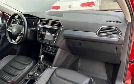 Volkswagen Tiguan II, 2021 год, 3 325 900 рублей, 8 фотография