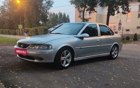 Opel Vectra B рестайлинг, 2000 год, 295 000 рублей, 2 фотография