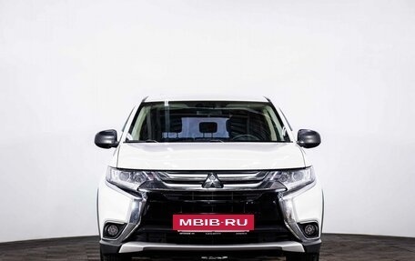 Mitsubishi Outlander III рестайлинг 3, 2017 год, 1 685 000 рублей, 2 фотография