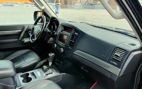 Mitsubishi Pajero IV, 2011 год, 2 300 000 рублей, 9 фотография