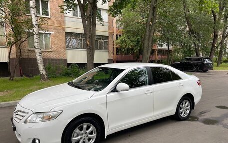 Toyota Camry, 2010 год, 1 300 000 рублей, 3 фотография