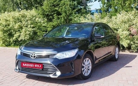 Toyota Camry, 2016 год, 2 350 000 рублей, 7 фотография