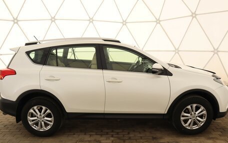 Toyota RAV4, 2014 год, 2 170 000 рублей, 2 фотография