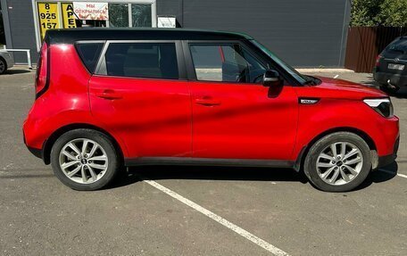 KIA Soul II рестайлинг, 2018 год, 1 650 000 рублей, 2 фотография