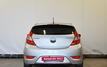 Hyundai Solaris II рестайлинг, 2013 год, 770 000 рублей, 4 фотография