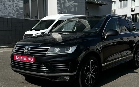 Volkswagen Touareg III, 2016 год, 4 250 000 рублей, 2 фотография