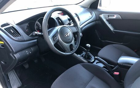 KIA Cerato III, 2010 год, 880 000 рублей, 9 фотография