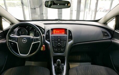 Opel Astra J, 2013 год, 559 000 рублей, 10 фотография