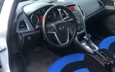 Opel Astra J, 2013 год, 950 000 рублей, 28 фотография