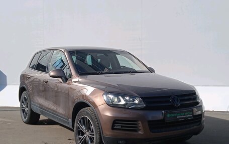 Volkswagen Touareg III, 2012 год, 1 477 000 рублей, 3 фотография