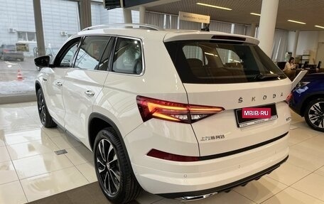 Skoda Kodiaq I, 2023 год, 5 150 000 рублей, 2 фотография