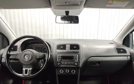 Volkswagen Polo VI (EU Market), 2012 год, 740 000 рублей, 8 фотография