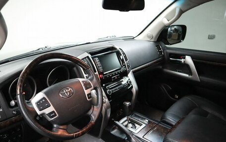 Toyota Land Cruiser 200, 2014 год, 5 590 000 рублей, 10 фотография