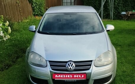 Volkswagen Jetta VI, 2007 год, 730 000 рублей, 4 фотография