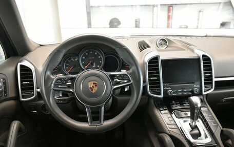 Porsche Cayenne III, 2017 год, 5 890 000 рублей, 9 фотография