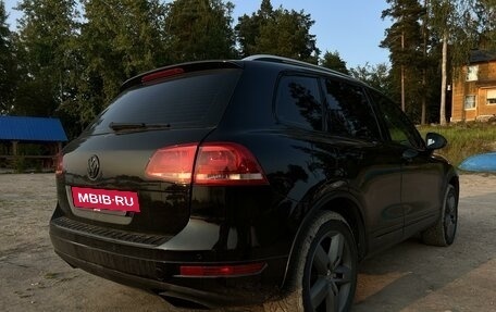 Volkswagen Touareg III, 2011 год, 1 750 000 рублей, 6 фотография