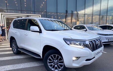 Toyota Land Cruiser Prado 150 рестайлинг 2, 2018 год, 4 555 000 рублей, 10 фотография