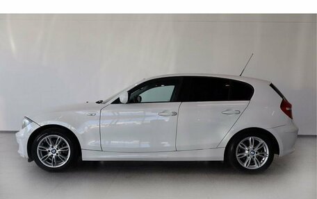 BMW 1 серия, 2010 год, 915 000 рублей, 2 фотография