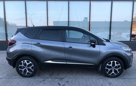 Renault Kaptur I рестайлинг, 2017 год, 1 655 000 рублей, 6 фотография