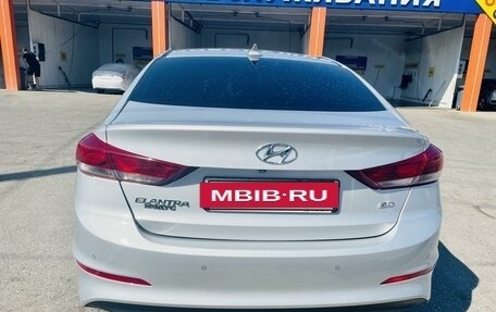 Hyundai Elantra VI рестайлинг, 2017 год, 1 900 000 рублей, 6 фотография