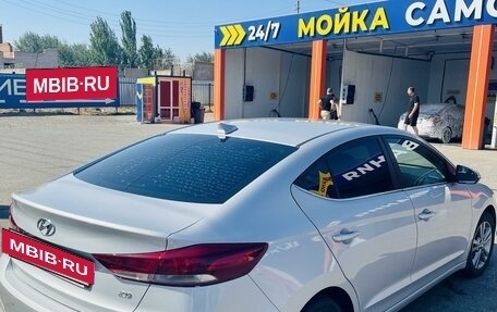 Hyundai Elantra VI рестайлинг, 2017 год, 1 900 000 рублей, 5 фотография