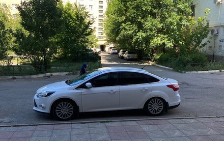 Ford Focus III, 2013 год, 990 000 рублей, 2 фотография