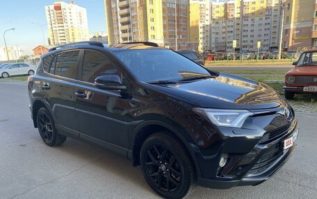 Toyota RAV4, 2018 год, 3 080 000 рублей, 6 фотография