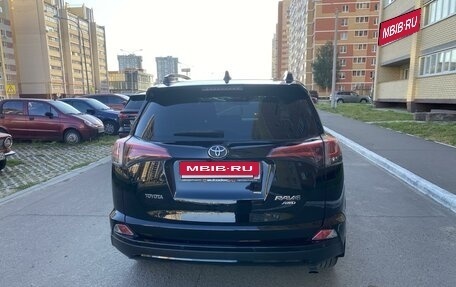 Toyota RAV4, 2018 год, 3 080 000 рублей, 3 фотография